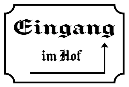 Wegweiser Eingang im Hof Bild