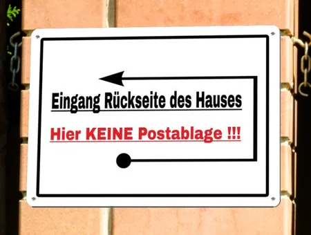 Wegweiser Eingang Rückseite Bild