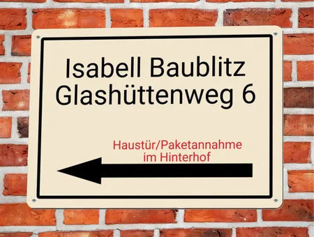 Wegweiser Paketannahme Bild
