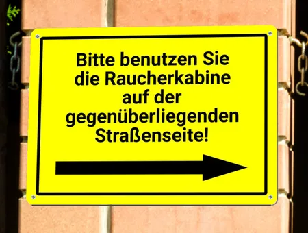 Wegweiser Raucherkabine Bild